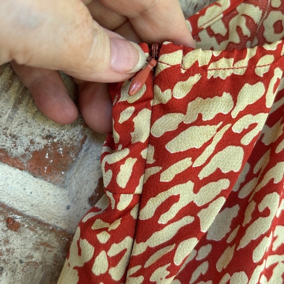 PrettyLittleThing Red and Cream Leopard Print High Low Slip Dress - Picture 8 of 11